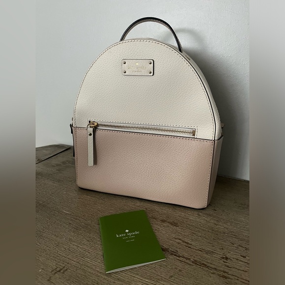Kate Spade backpack purse Like New! - Picture 1 of 4